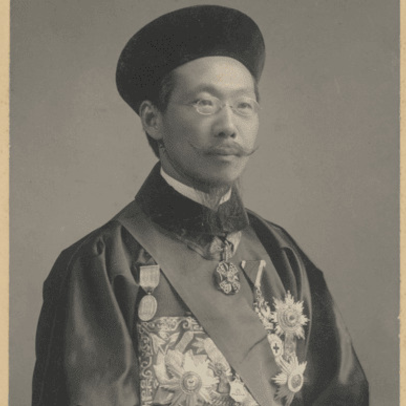 China - Strolling through the XXth Century