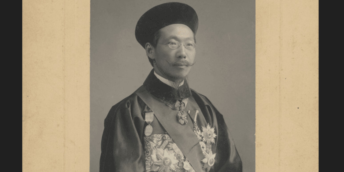 China - Strolling through the XXth Century